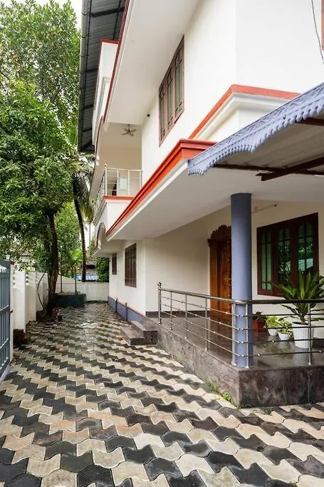 Nest Villa - A Homely Heaven Near The Skies Nedumbassery